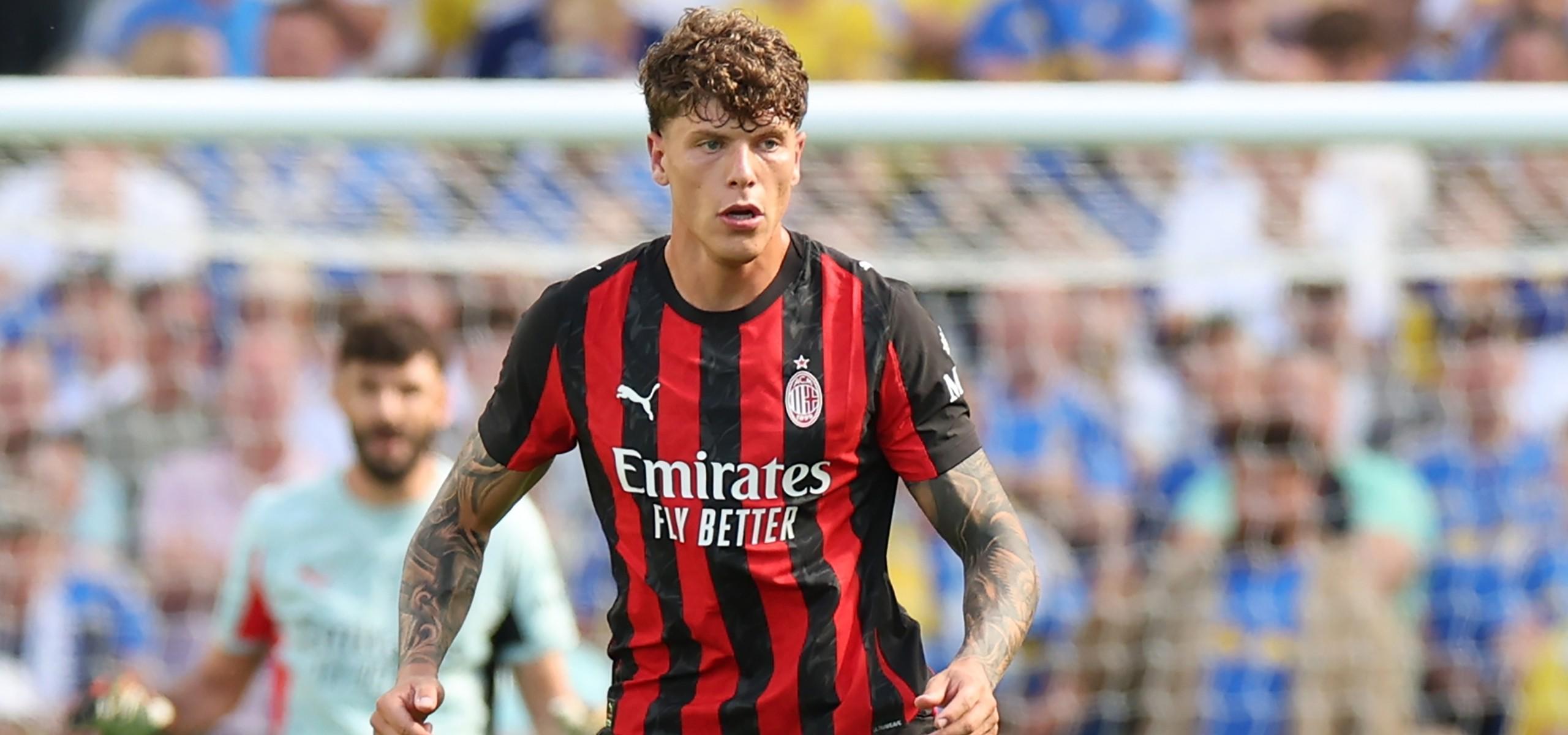 华体会体育赛事-官方：米兰后卫库比斯转会桑普多利亚，并被租借至克卢日大学