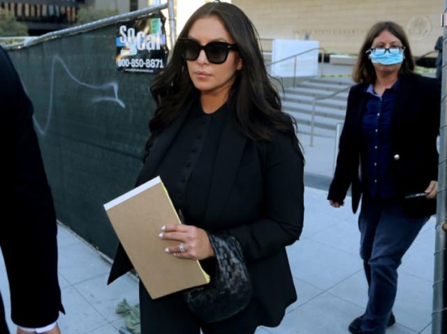 华体会体育平台-科比事故照泄露案宣判 瓦妮莎将获1600万美元赔偿